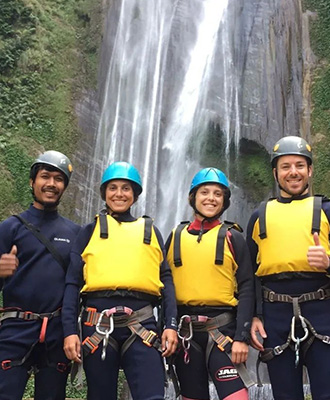 Canyoning in nepal